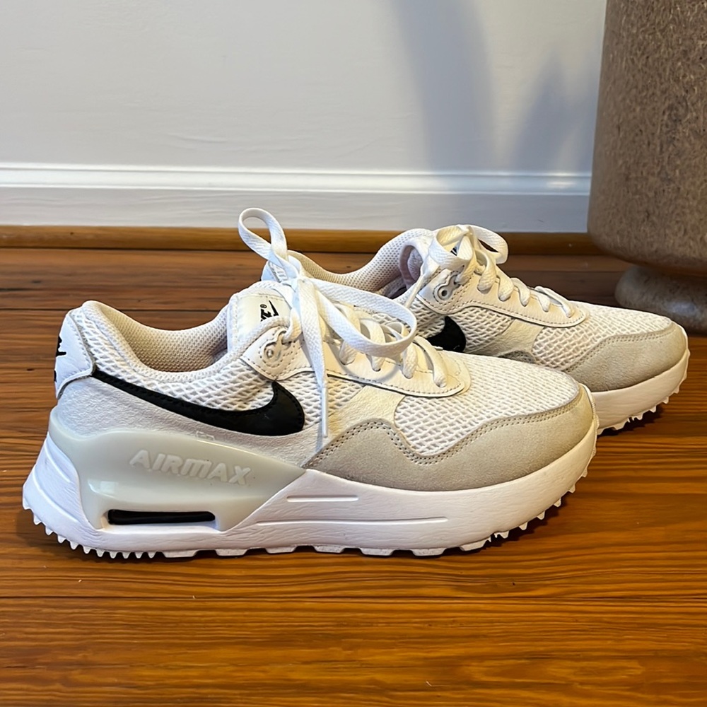 Nike Women’s Air Max SYSTM shoes size 6.5